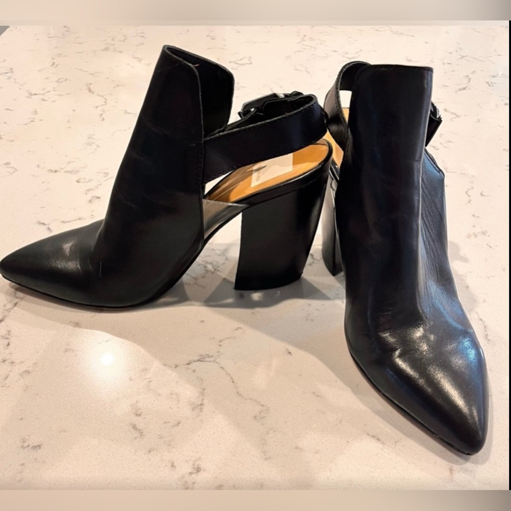 Dolce Vita Women's Leather Black Pointed Toe Franky Heel 8.5